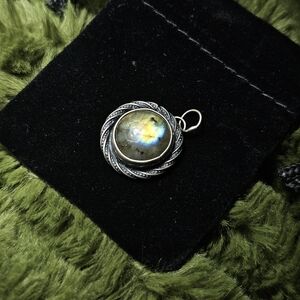 Labradorite Cresent Moon Pendant